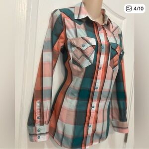 Wrangler Retro Ladies Plaid Shirt - Teal and Coral - Size Small